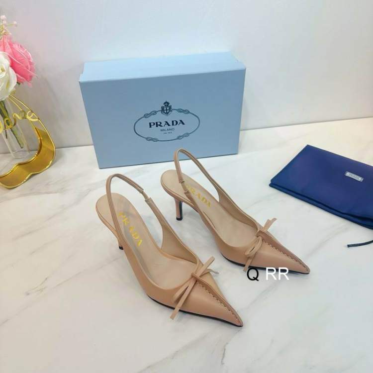 Picture of Prada Shoes _SKUPradasz35-40819174.5CMRR11004